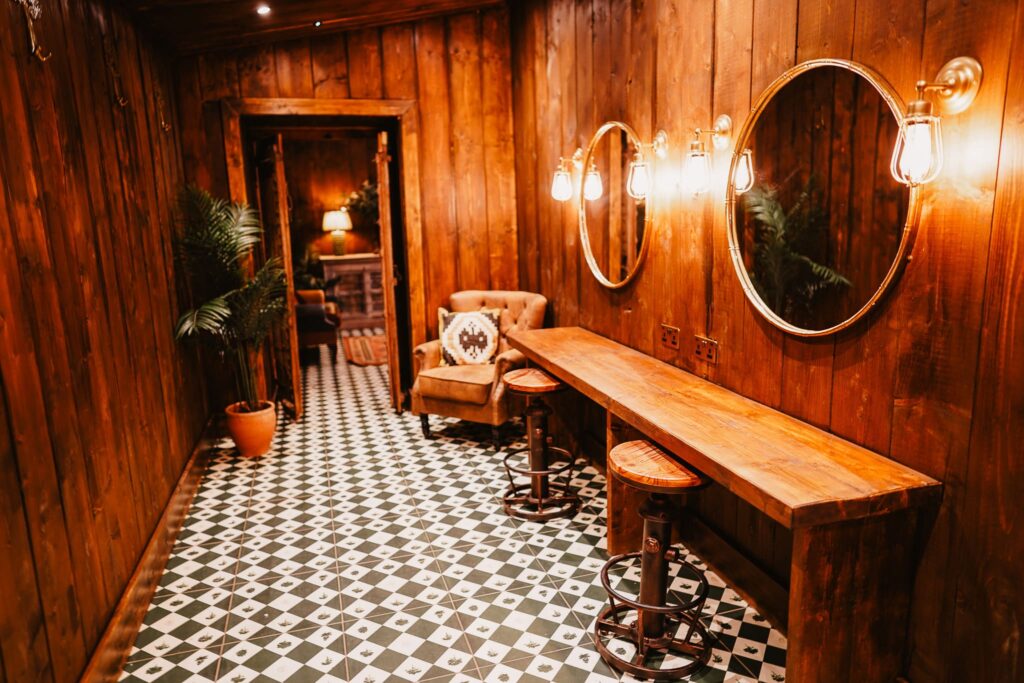 Image 9 – The Toilets
